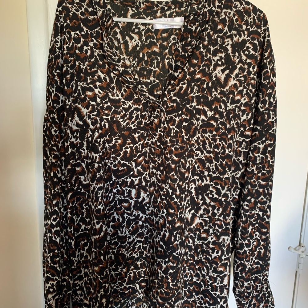 Women’s dressy blouse